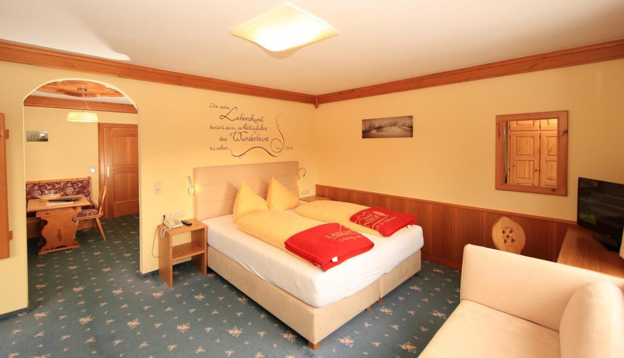 רמסאו אם דכשטיין Hotel Laerchenhof מראה חיצוני תמונה